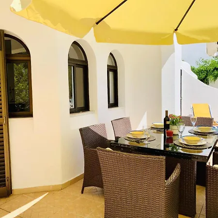 Charming House In + Pool Tatil Evi *