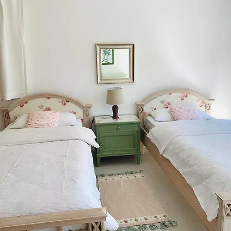 Charming House In + Pool Casa vacanze