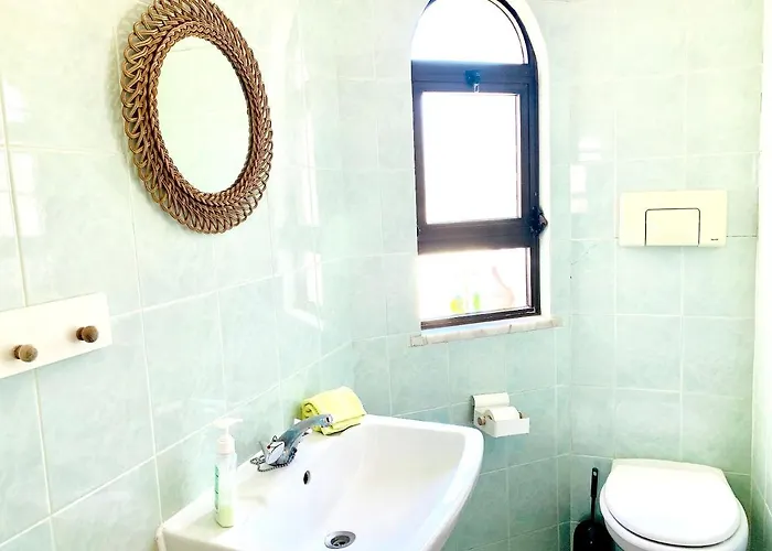 Charming House In + Pool Casa vacanze *