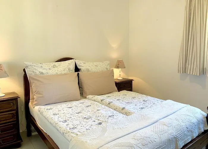 Charming House In + Pool Carvoeiro (Lagoa)